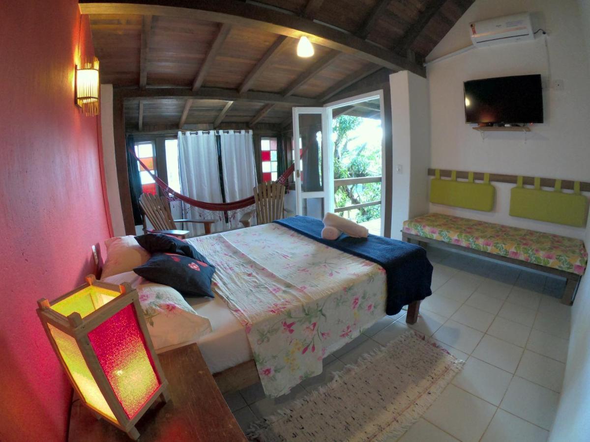 Pousada Canoa Azul Na Praia Da Ferrugem Garopaba Habitación foto