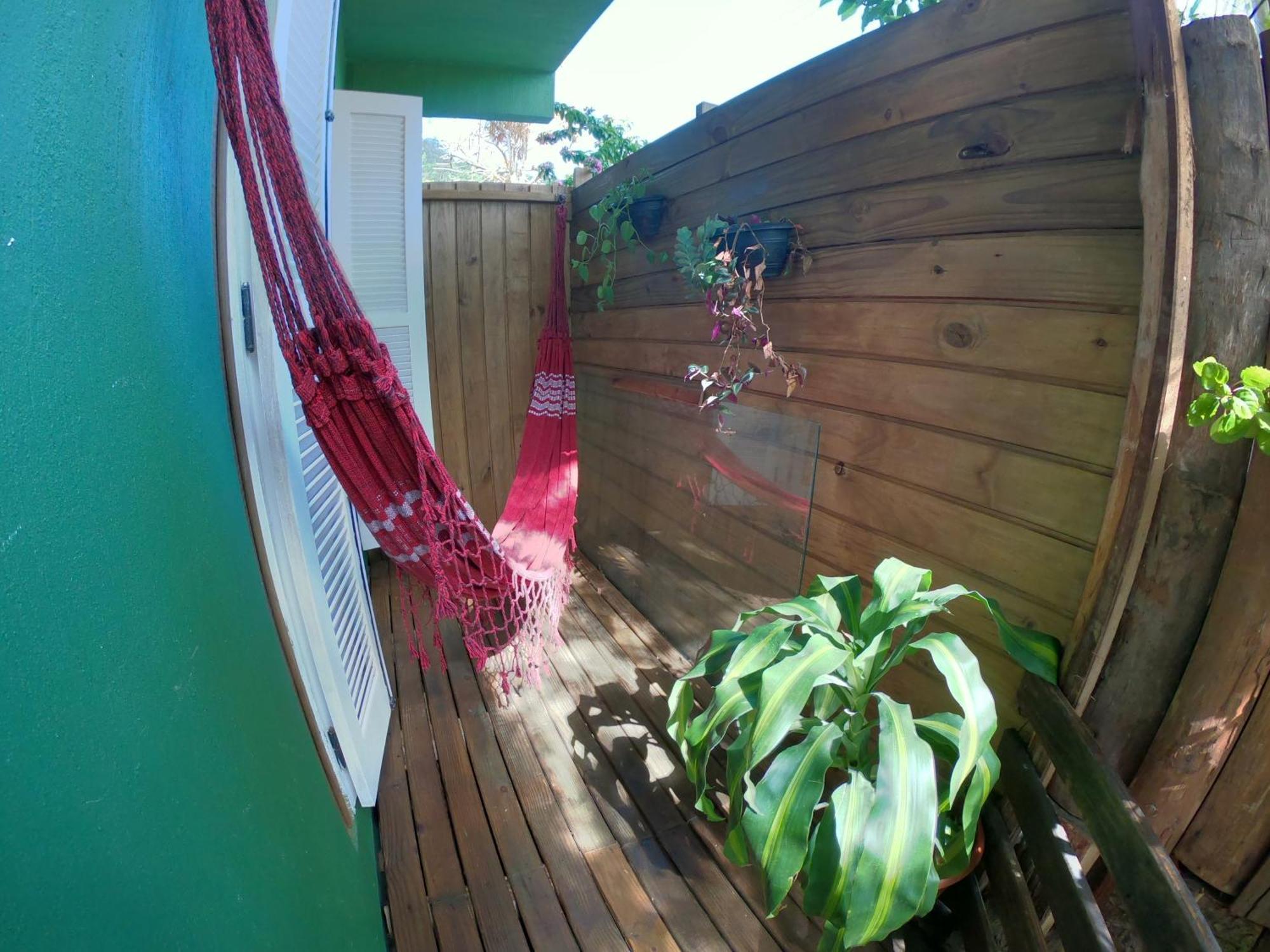 Pousada Canoa Azul Na Praia Da Ferrugem Garopaba Habitación foto