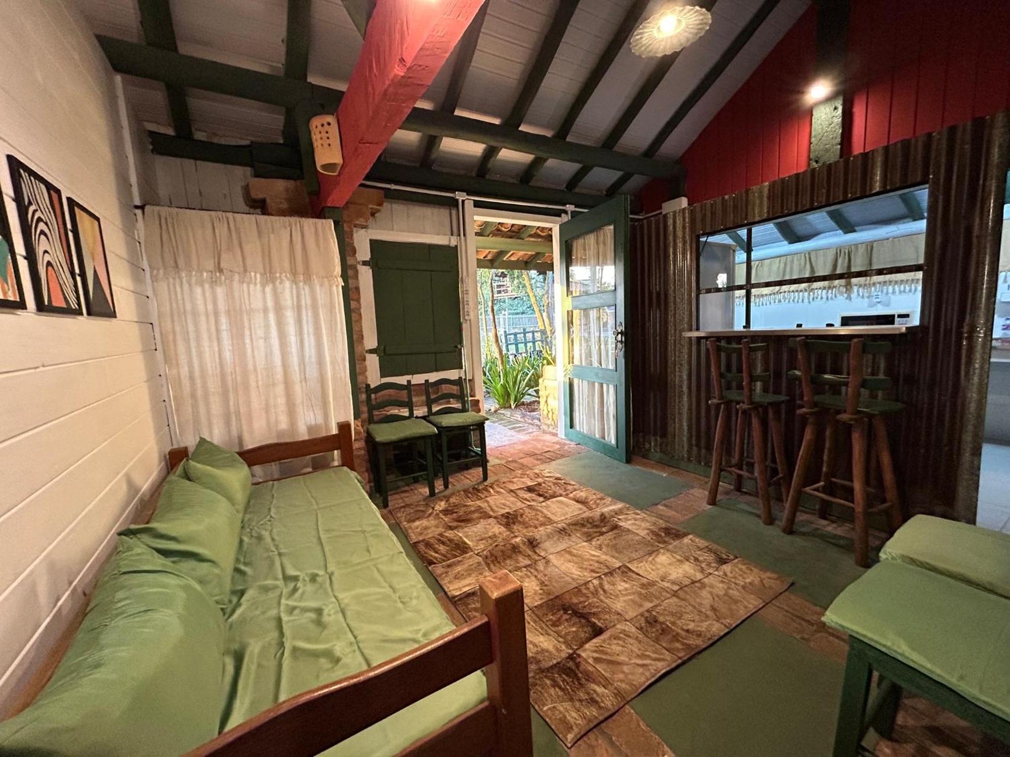 Pousada Canoa Azul Na Praia Da Ferrugem Garopaba Habitación foto